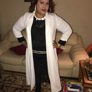 Elegant White Long Coat/New